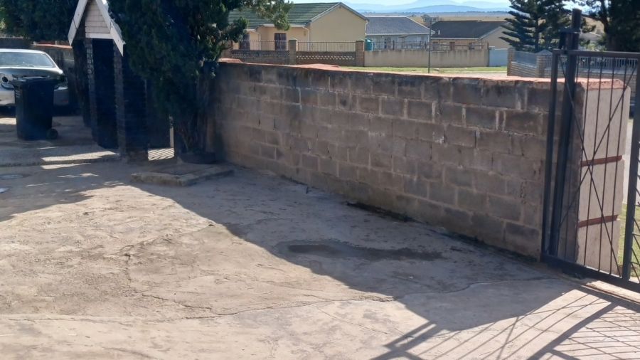 3 Bedroom Property for Sale in Bisho Gardens Eastern Cape